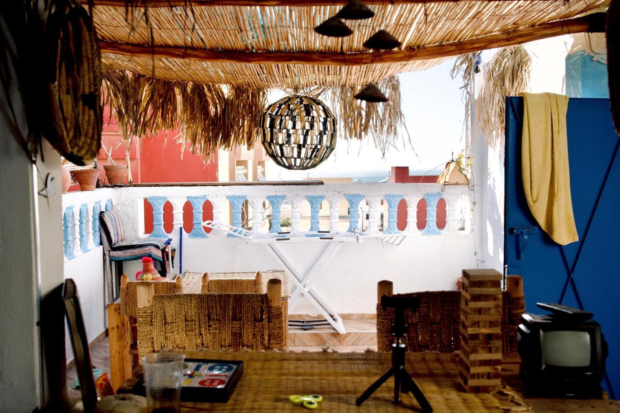Bright Wave Surfhouse Pansiyon Tamraght Dış mekan fotoğraf